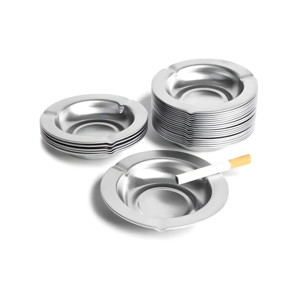 Round metal ashtray, 12 cm